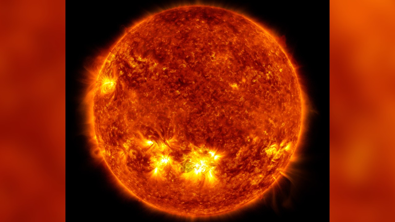 Sun Unleashes Large Solar Flare Which Could Lead to Spectacular Auroras This Weekend: Experts