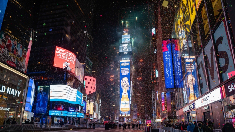 New Year’s Eve Ball Drop Back at Times Square
