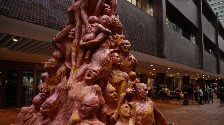 Candles Lit at Hong Kong University for Sculpture Removal