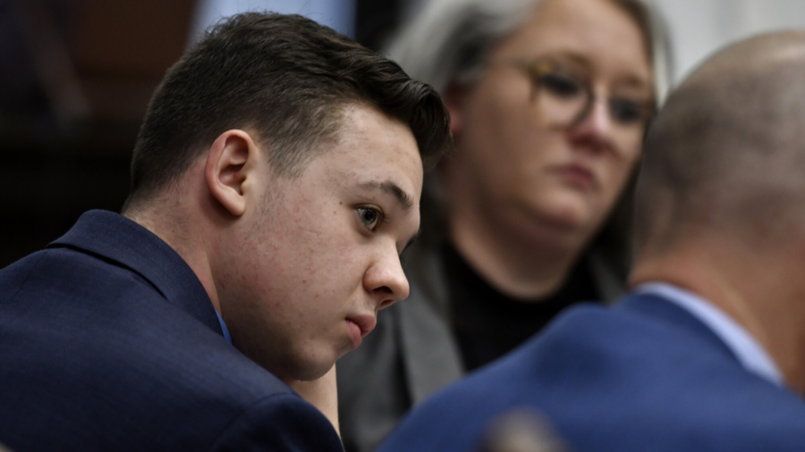 Rittenhouse Case: Jury Hears Closing Arguments