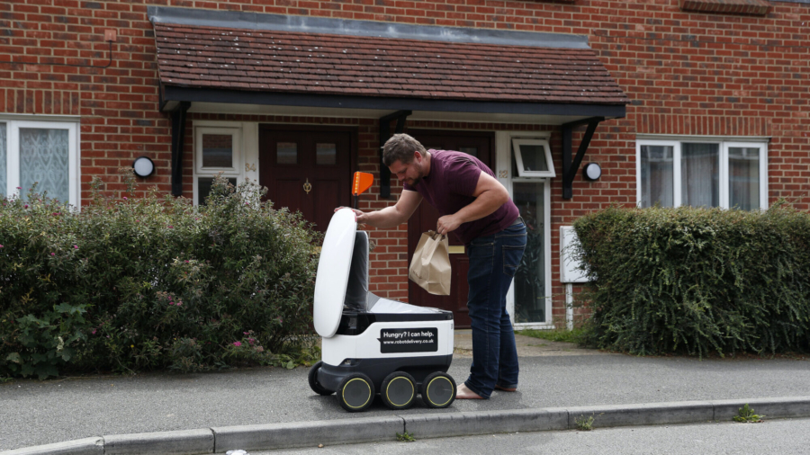 Robots Deliver Food Amid Pandemic