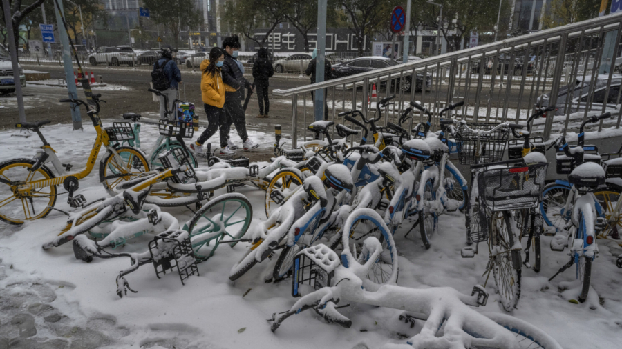 Beijing Snowstorm Comes Earlier Than Expected