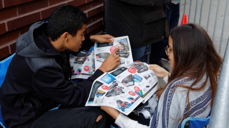 Shopping Catalogs Get Boost Over Holidays
