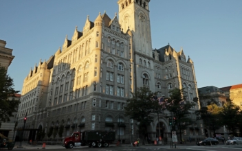Trump to Sell DC Hotel Lease for $375 Million