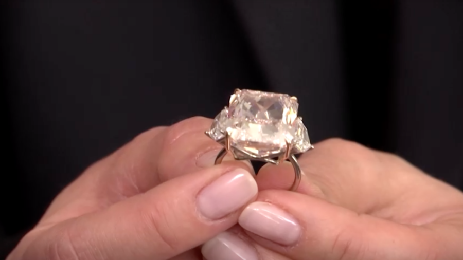 Russian Jewels Up for Auction