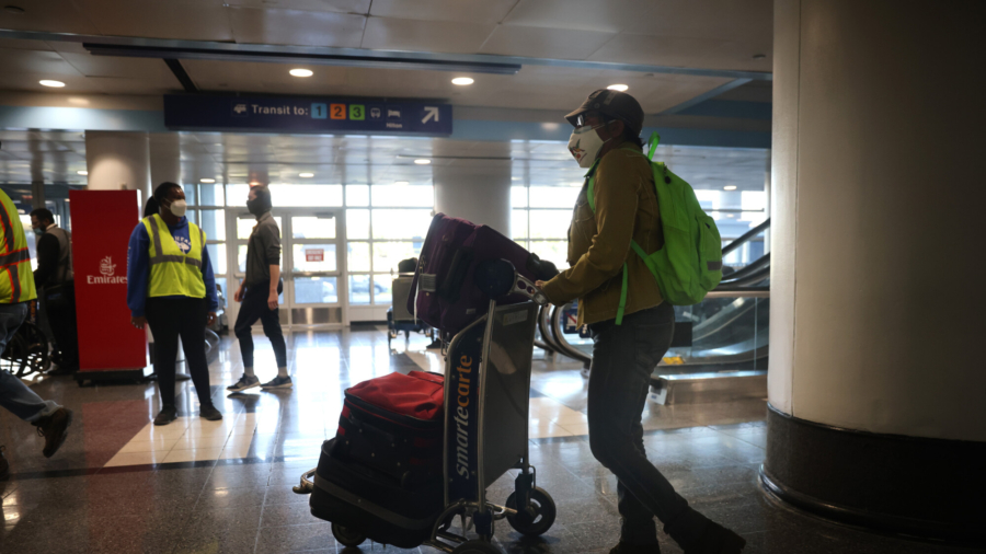 Tips for Travelers Over Thanksgiving Holiday