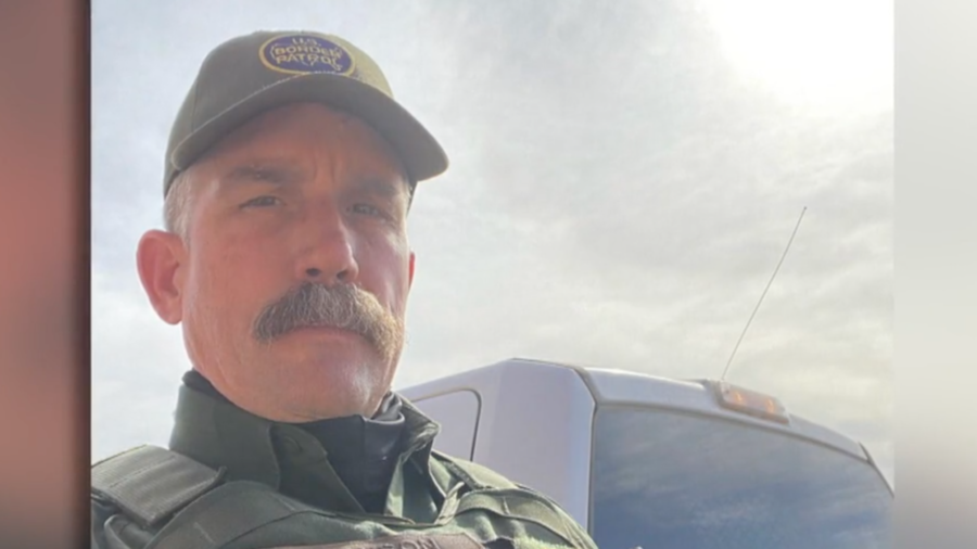 Border Patrol Agent Retires After 24 Years