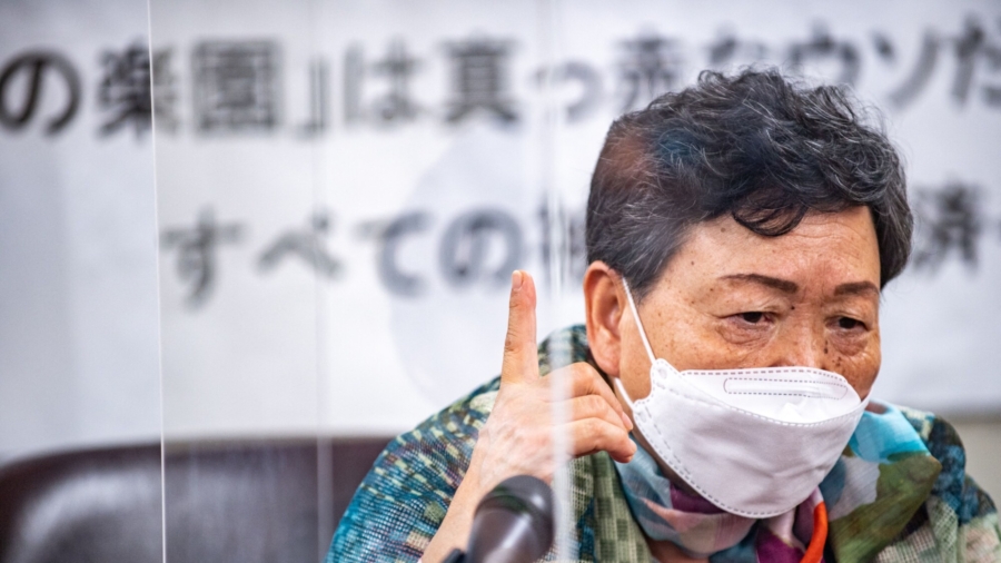 North Korean Defectors Pray For Resettled Victims