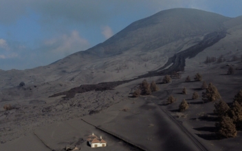 La Palma Volcano Falls Silent Late Monday