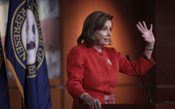 Pelosi Wants Higher Fines for Insider Trading