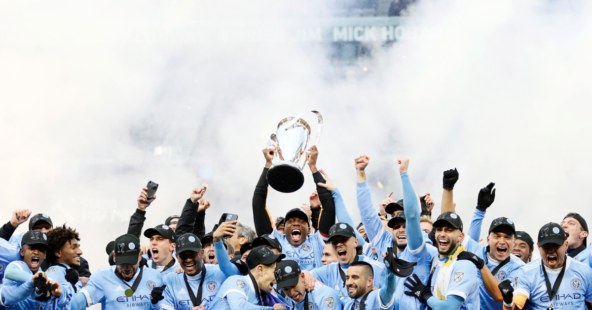 NYC Soccer Team Celebrates MLS Cup Win | NTD