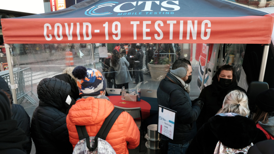 New Yorkers Line Up for COVID-19 Testing