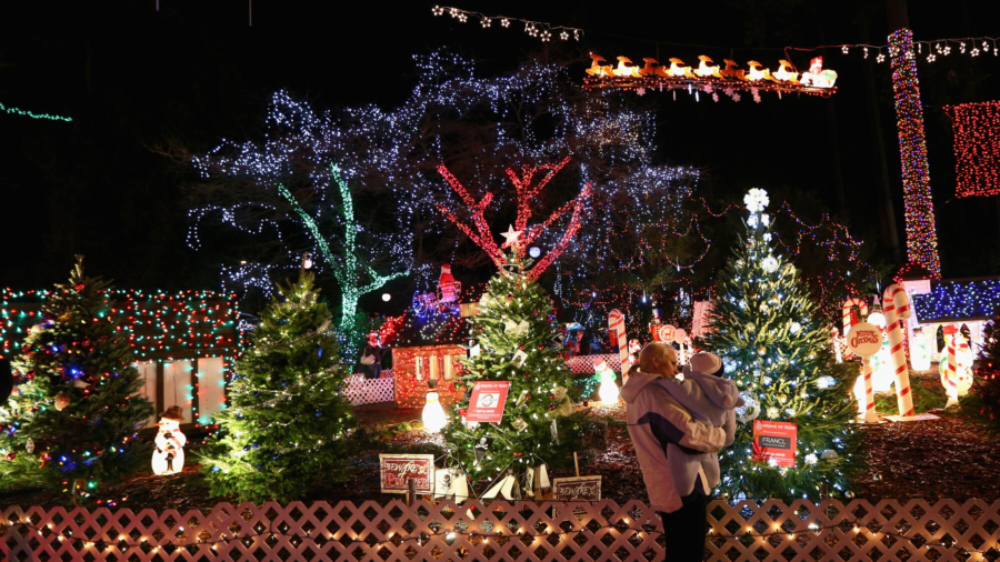 Vancouver Gets Into the Holiday Spirit