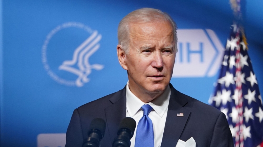 Court Lets Biden’s COVID-19 Vaccine Mandate for Healthcare Workers Take Effect in Some States