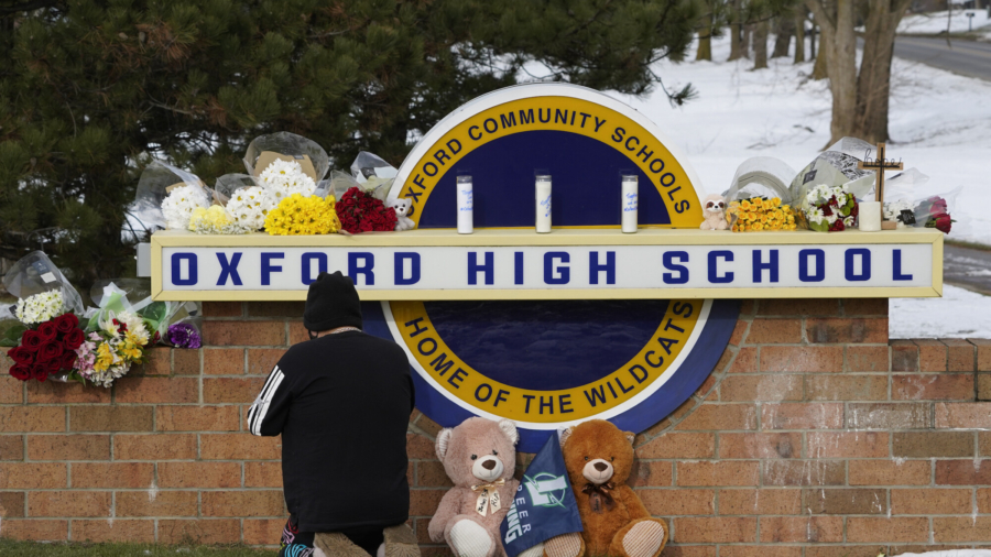 Oxford School Officials Accused of Destroying Shooting Evidence: Lawyer