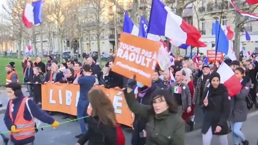 Thousands Protest in Paris Against Virus Measures