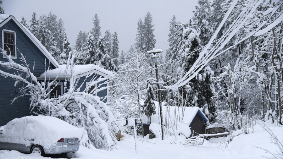 Heavy Snow, Record Freeze Sweep US West