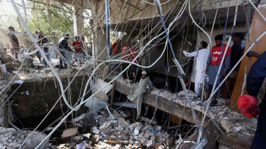 Death Toll in Southern Pakistan Sewer Gas Blast Jumps to 17