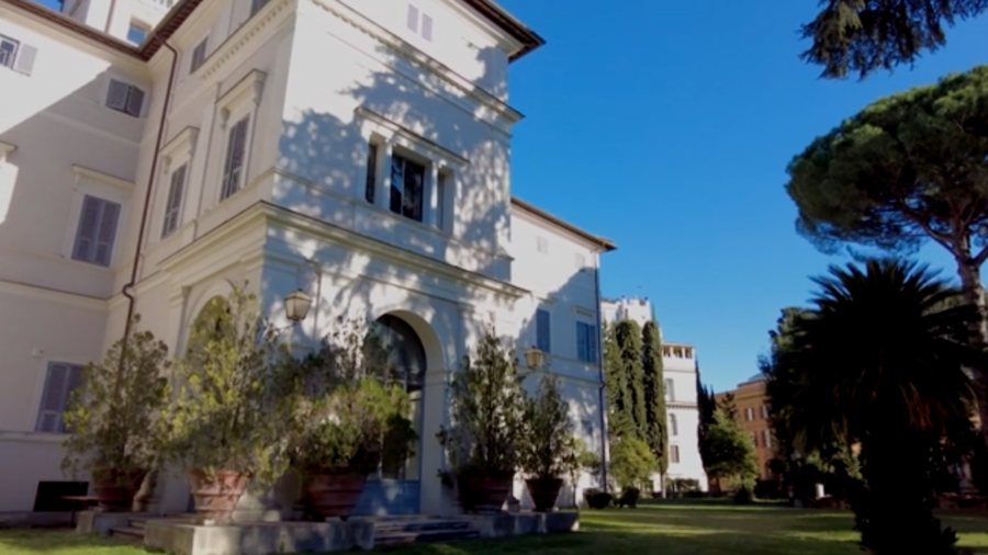 Italian Villa Goes Up for Auction