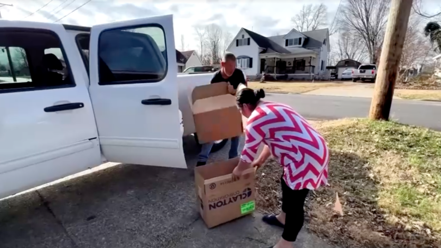Kentucky Woman Focuses on Helping Others