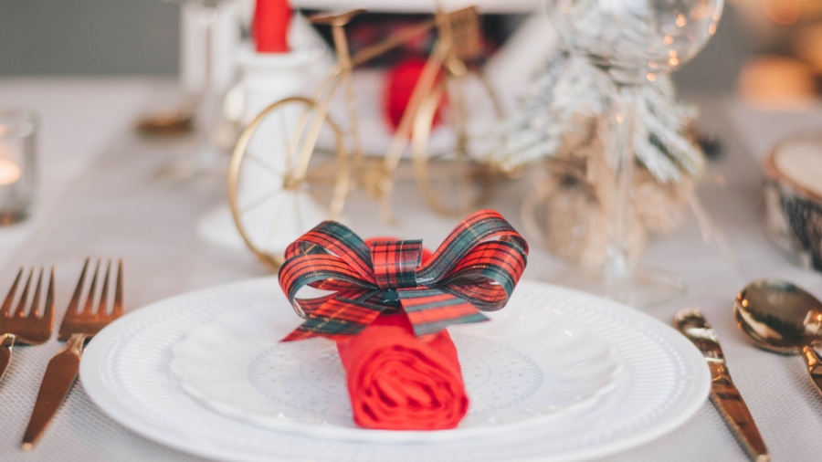 Italians Shop For Low-Key Christmas Dinner