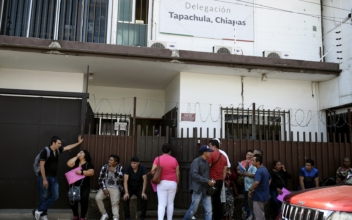 Mexico Asylum Applications Nearly Double in 2021, Haitians Top List