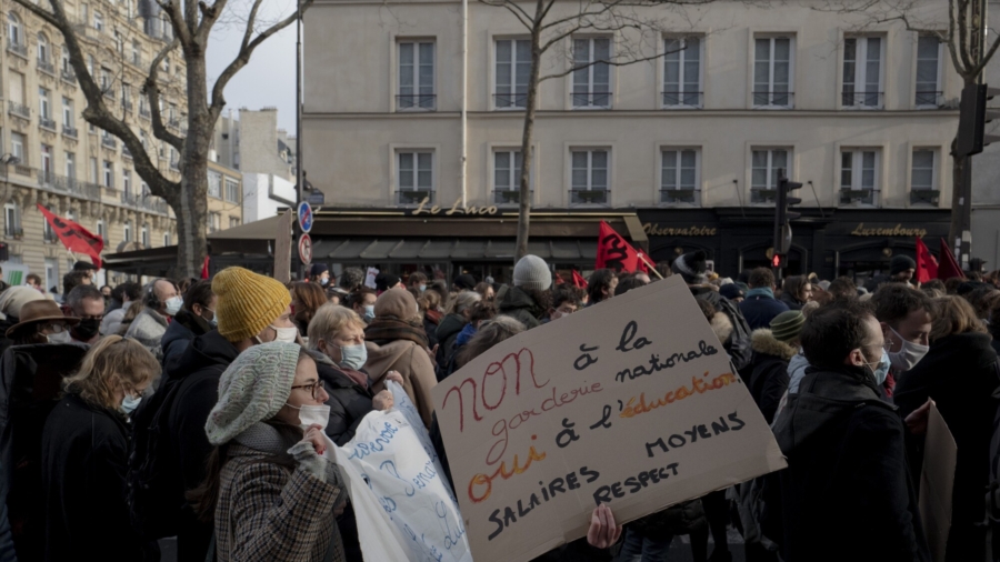 France: Teachers Strike Over COVID Confusion