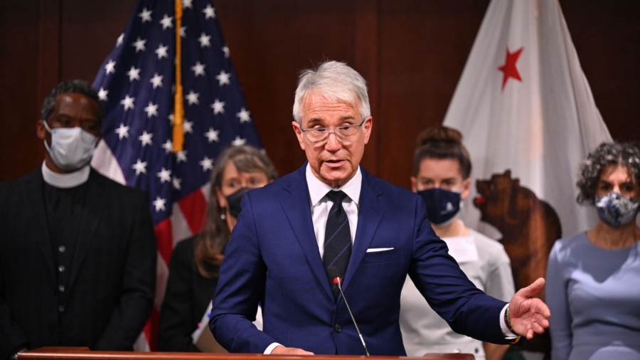 Beverly Hills City Council Joins DA Recall