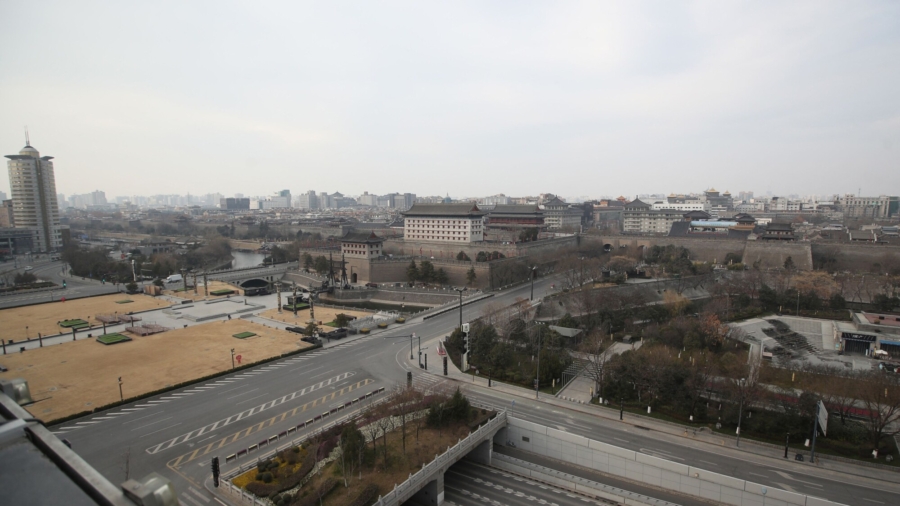 Reports Detail Life Under Lockdown in Xi'an