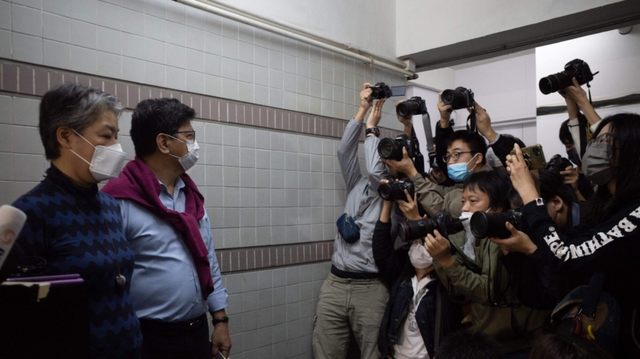 Hong Kong News Outlet Shuts Down Over CCP Clampdown