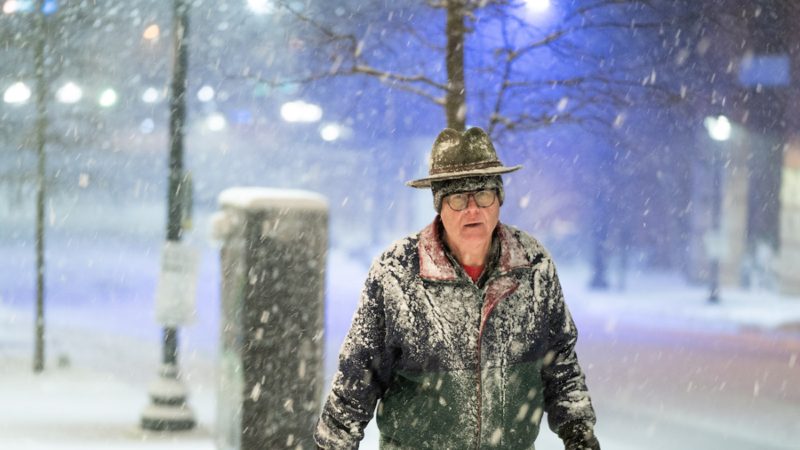 Major Winter Storm Batters Eastern US