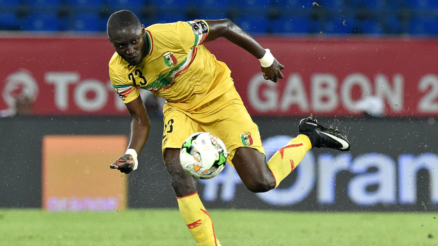 Soccer Player Suffers Heart Attack in Qatar