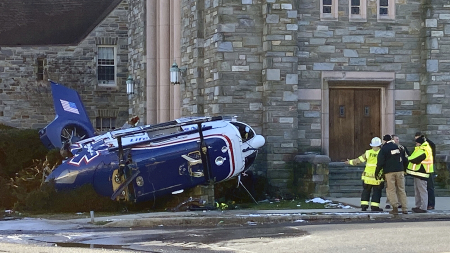 Medical Helicopter Crashes Near Church; All 4 Aboard Survive