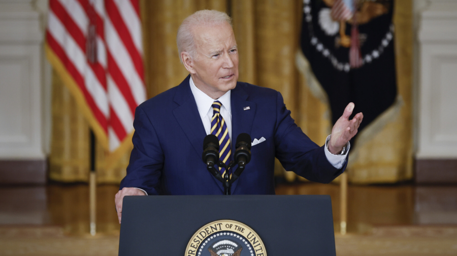 Biden Clarifies Remarks on Russian Aggression
