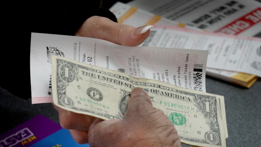 California Expects to Raise Minimum Wage, Inflation