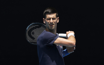 Novak Djokovic Apologizes for Socializing While COVID-19 Positive