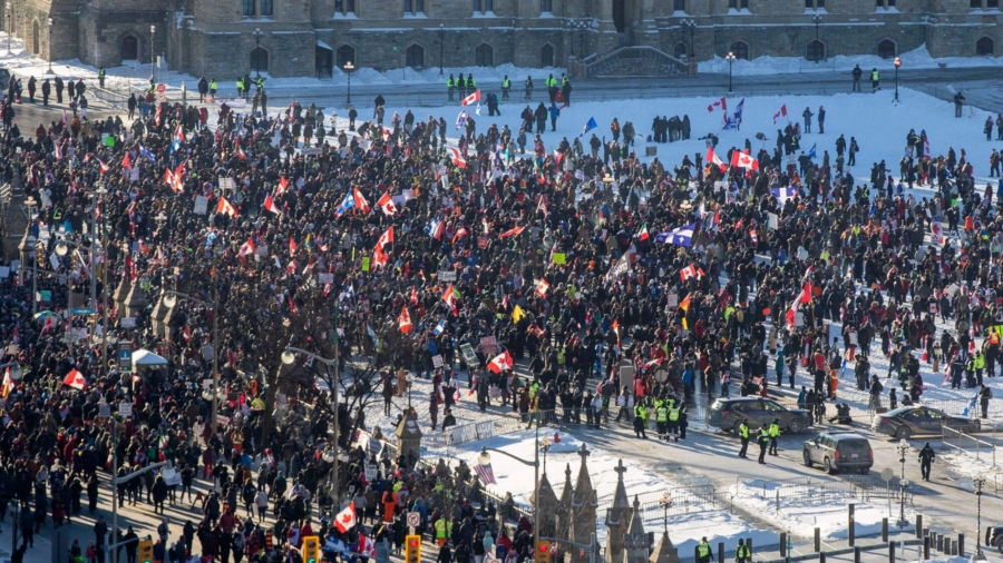 Canadians Gather to Protest Vaccine Mandates