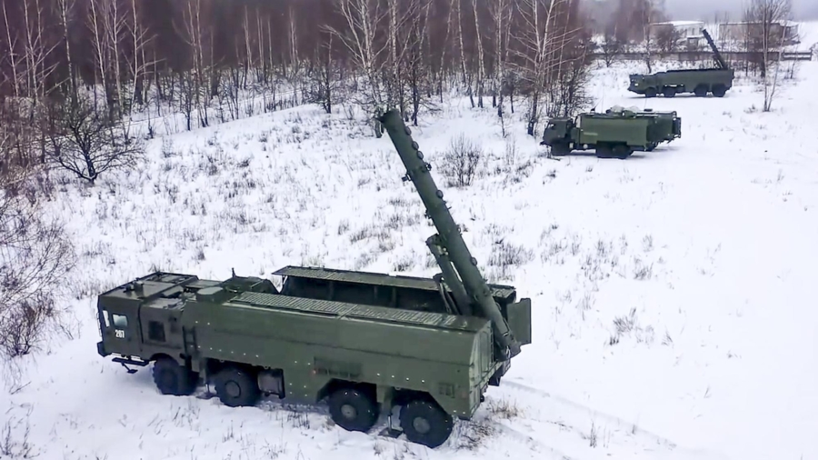 US Troops on Alert as World Watches Russia