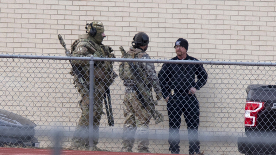 Texas Hostages Escaped Synagogue as FBI SWAT Team Rushed In