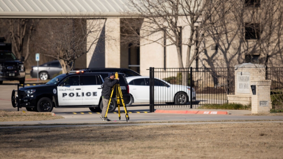 2 Men Arrested in England Over Texas Synagogue Hostage Incident