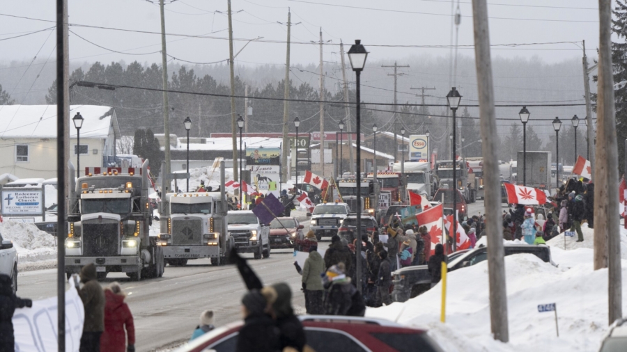 'Government Overreach Is Coming to an End': Massive Truck Convoy Heading to Washington After Ottawa
