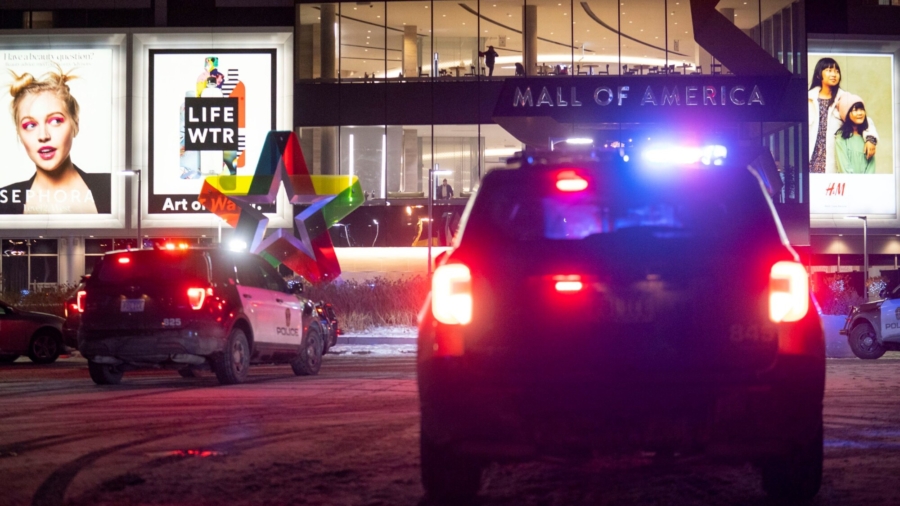 2 Wounded During Mall of America Shooting, Suspect Sought
