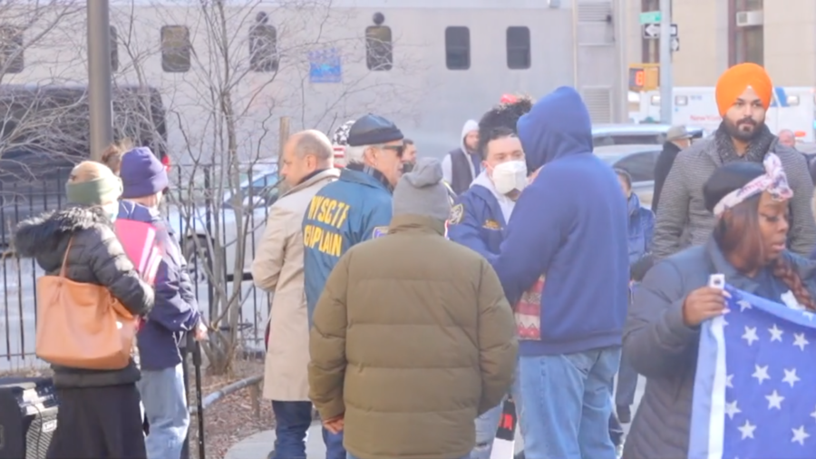 Rally for Fallen Officers Held Near District Attorney's Office