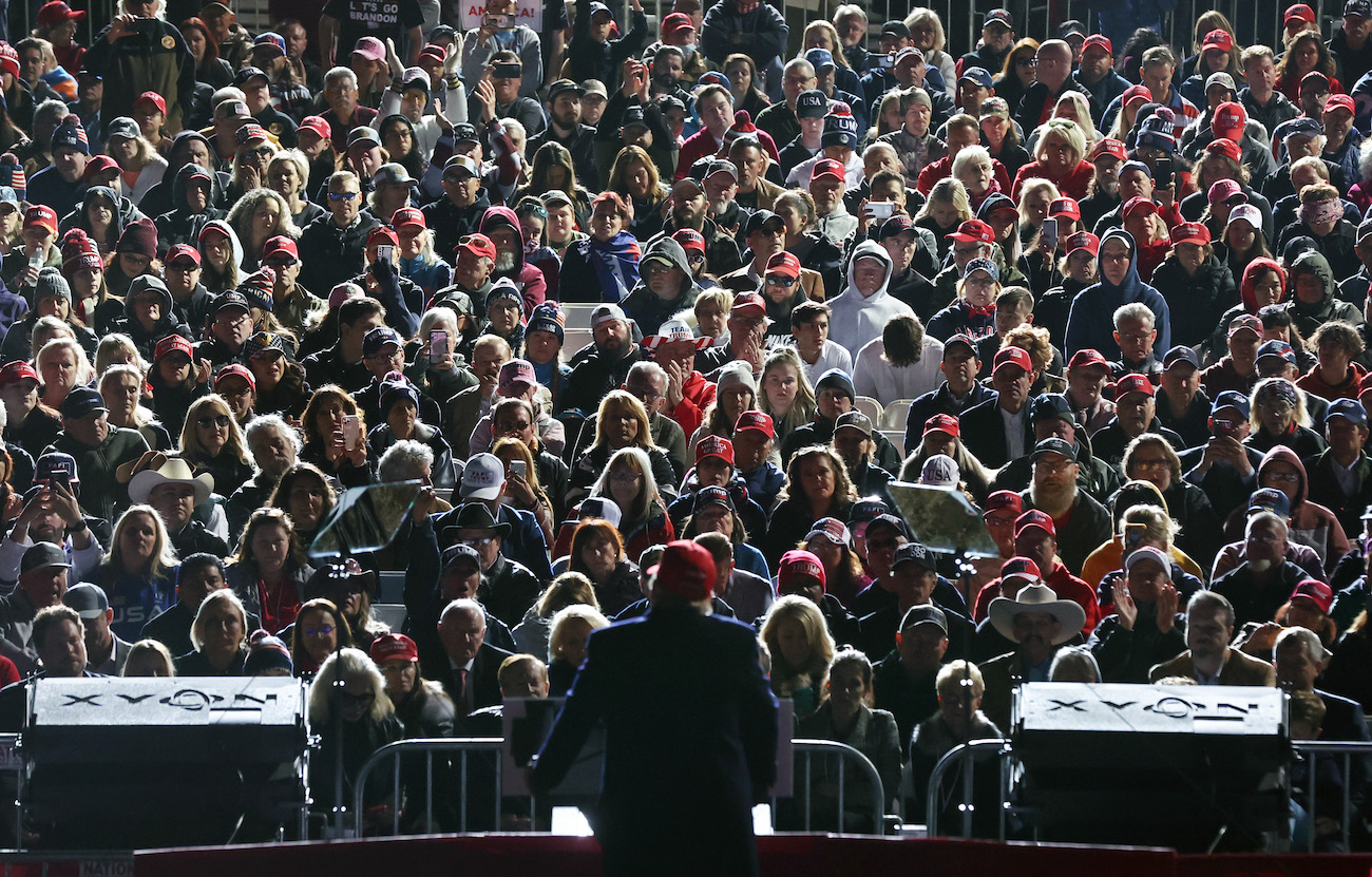 Former President Donald Trump speaks at a rally at the Canyon Moon Ranch festival grounds in Florence, Arizona, on Jan. 15, 2022. (Mario Tama/Getty Images)