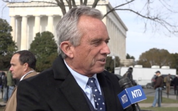 US Officials’ Handling of the Pandemic Is ‘Catastrophic Exercise in Bad Government’: Robert F. Kennedy Jr.