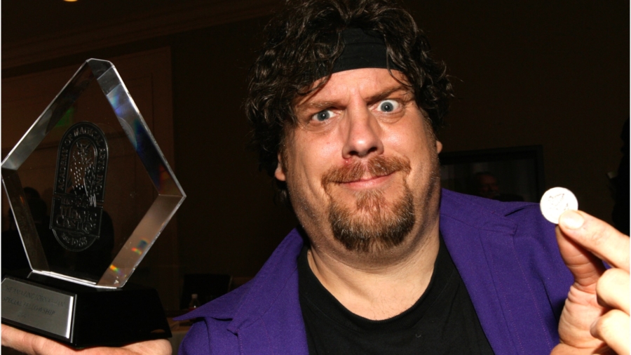 Standup Comedy Magician ‘The Amazing Johnathan’ Dies of Heart Disease