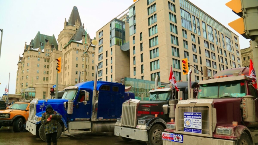 Canadian Truckers Ordered to Stop Honking