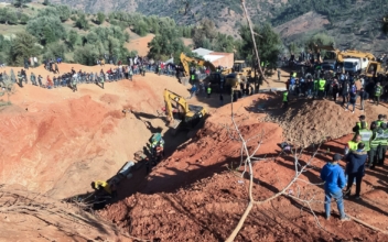 Moroccan Rescuers Dig Toward Child Trapped in Well