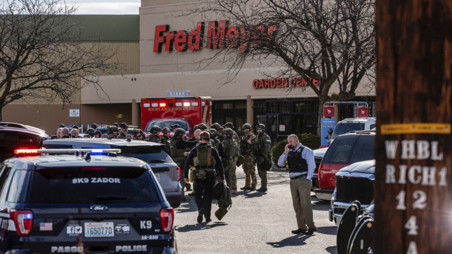 Police: 1 Dead in Washington State Grocery Store Shooting