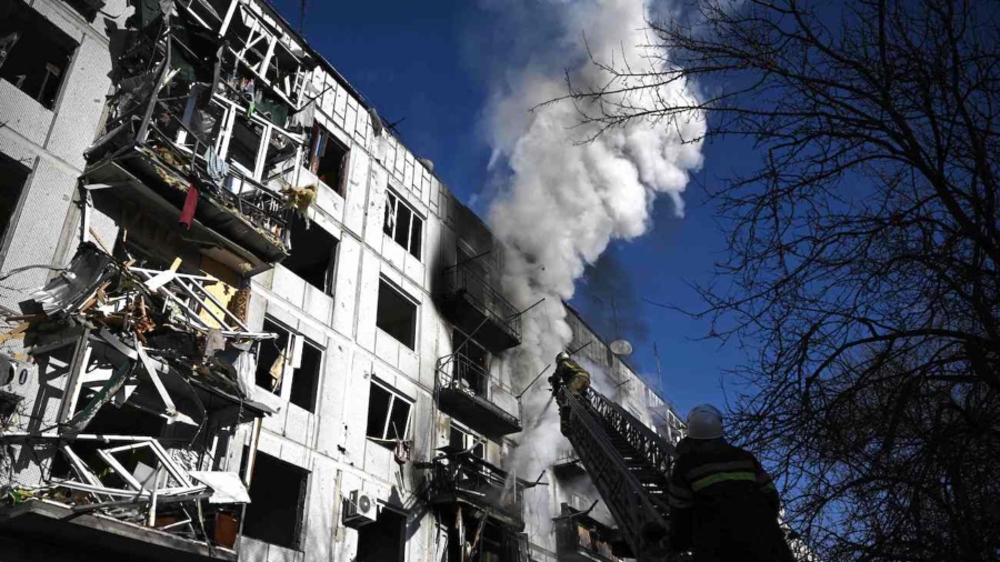 Lawmakers Consider $600 Million Extra Aid to Ukraine